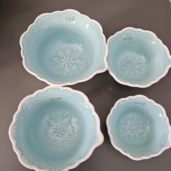 EUC~Pier 1 Teal and White Ceramic Nesting Measuring Cups/ Bowls. - Picture 2 of 3